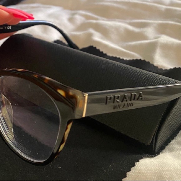 Prada eyeglasses - Picture 3 of 4